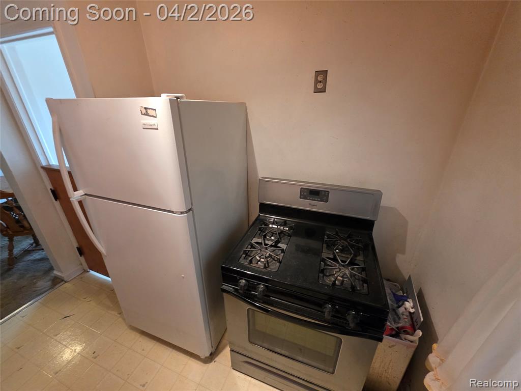 9960 Rockland, Redford, MI 48239 — Photo 16