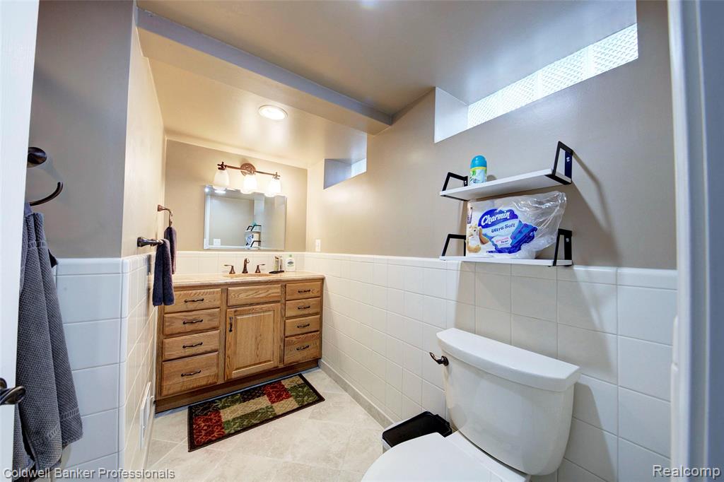 702 Woodlawn Avenue, Royal Oak, MI 48073 — Photo 33