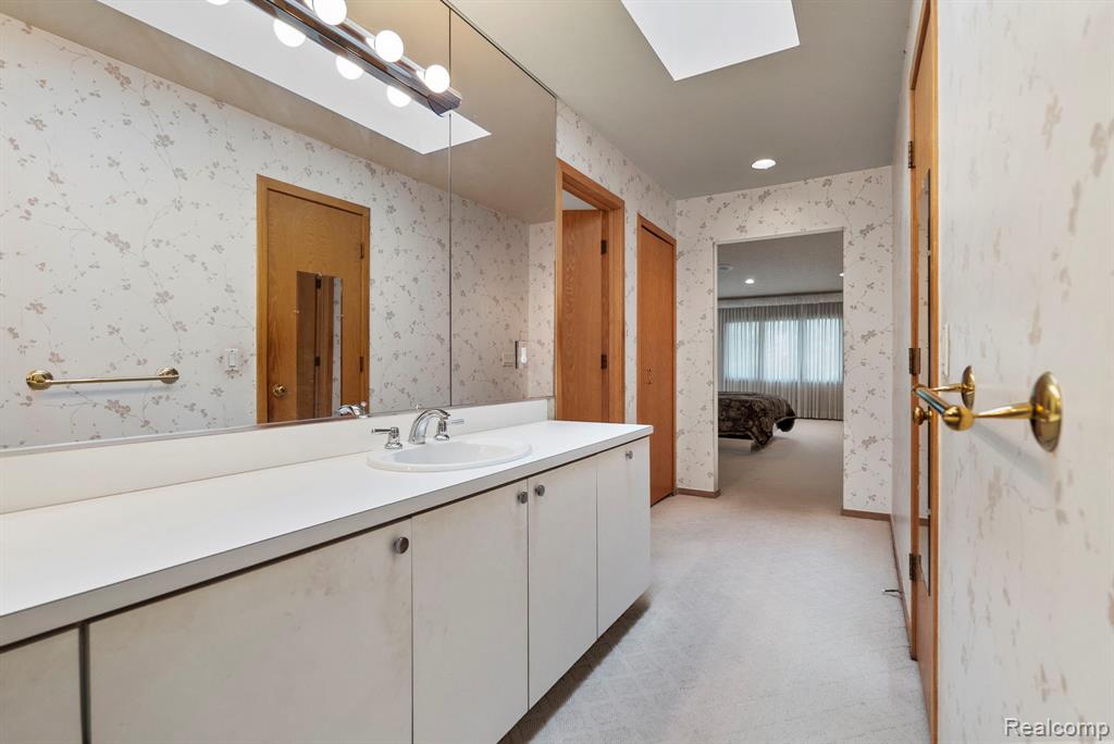 5322 Pond Bluff Drive, West Bloomfield, MI 48323 — Photo 78