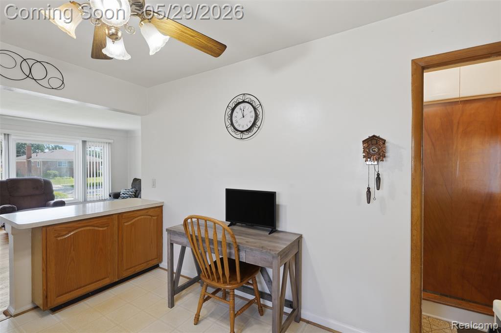 24237 Roxana Avenue, Eastpointe, MI 48021 — Photo 14