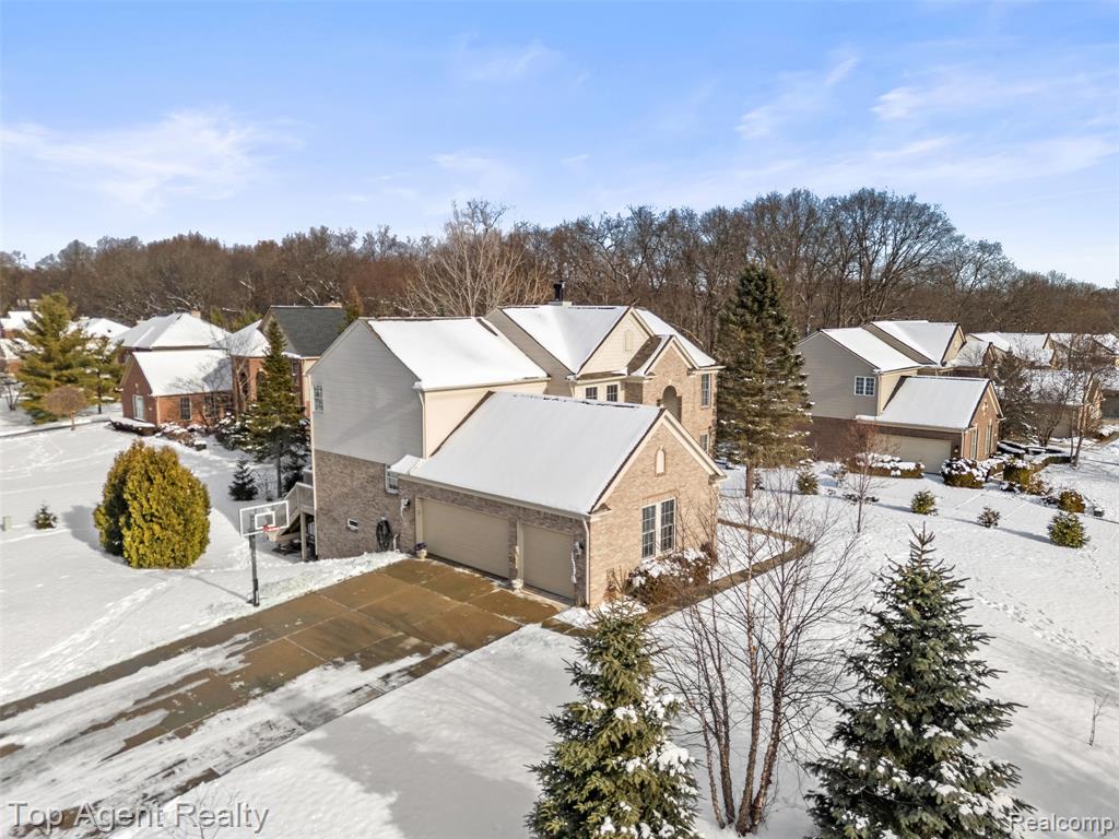 668 Berridge Circle, Lake Orion, MI — Photo 54