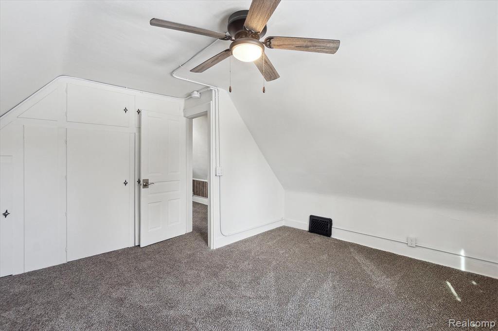 5369 SITKA Street, Burton, MI 48519 — Photo 20