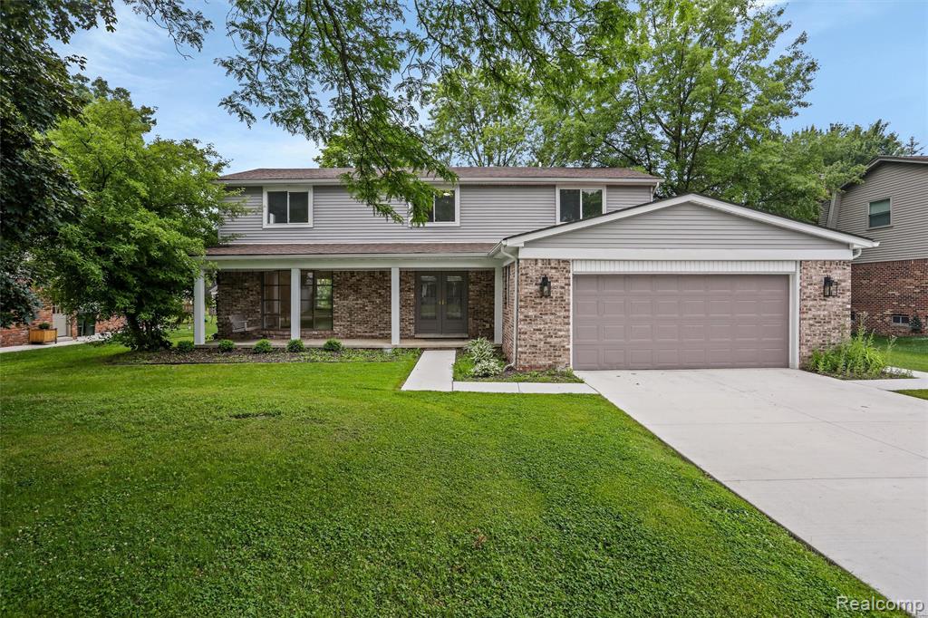 684 Abbey Court, Rochester Hills, MI 48307 — Photo 2