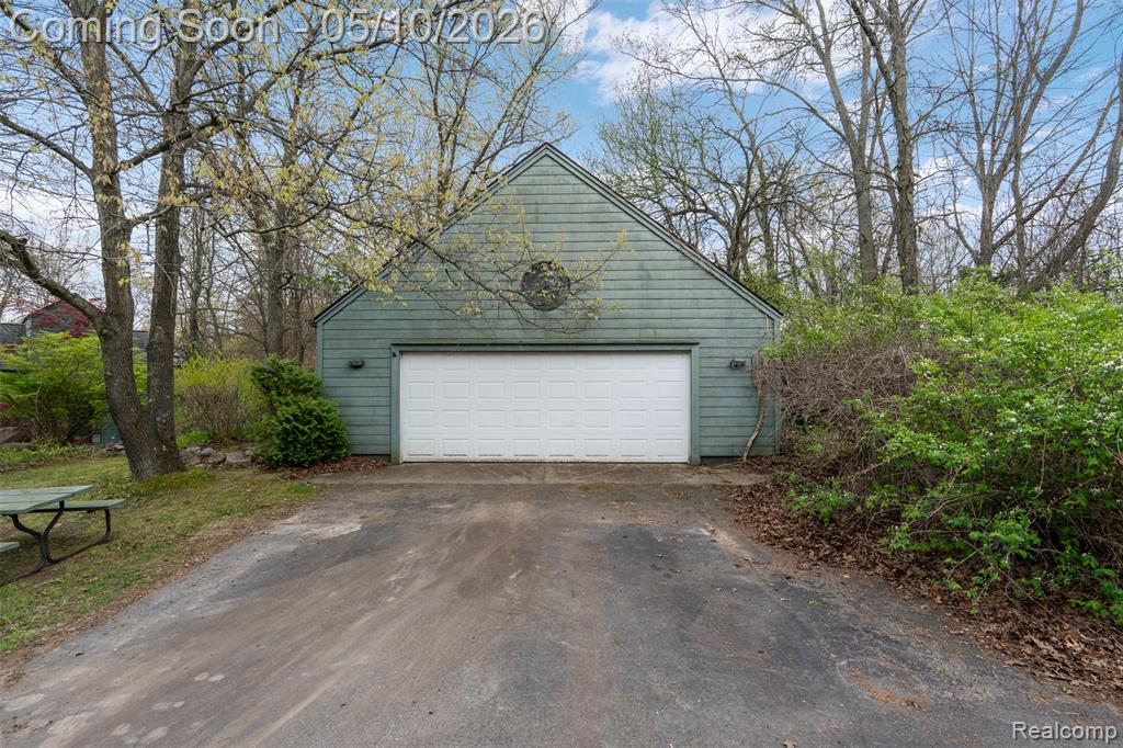 497 Lake George Road, Oakland, MI — Photo 92