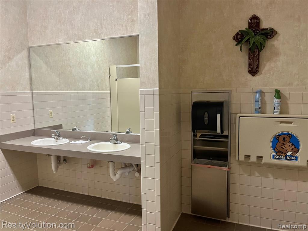 4331 Capac Road, Capac, MI 48014 — Photo 13