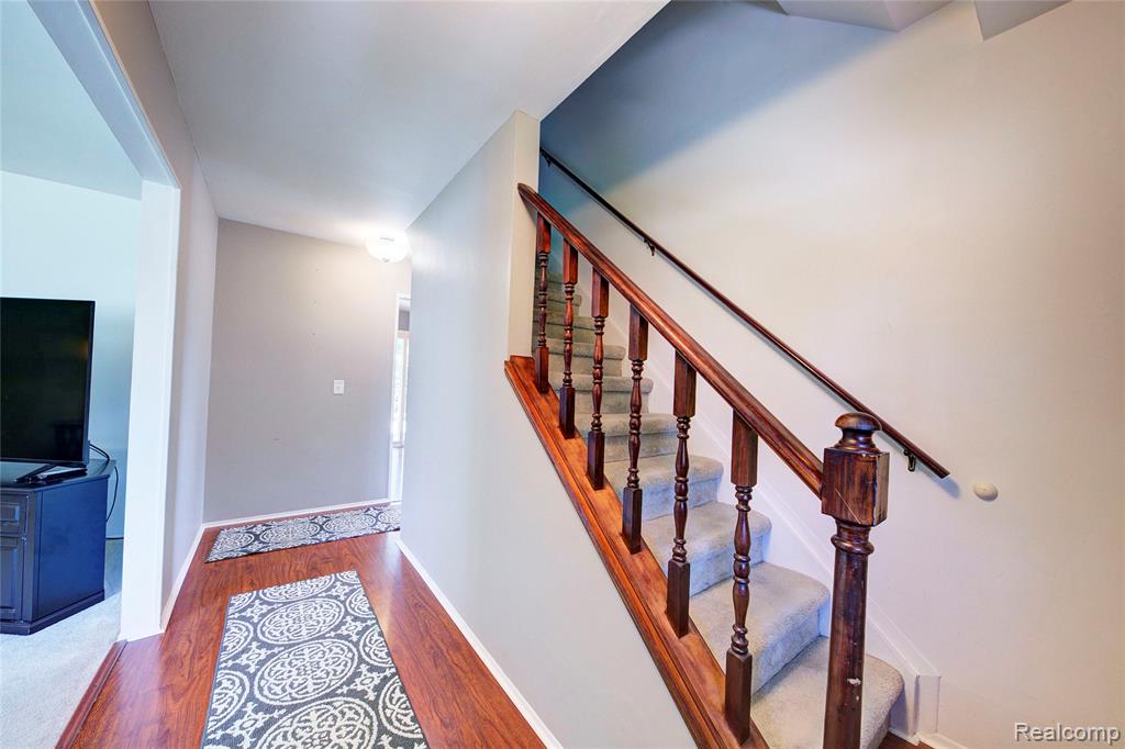 5646 New Meadow Drive, Ypsilanti, MI 48197 — Photo 3
