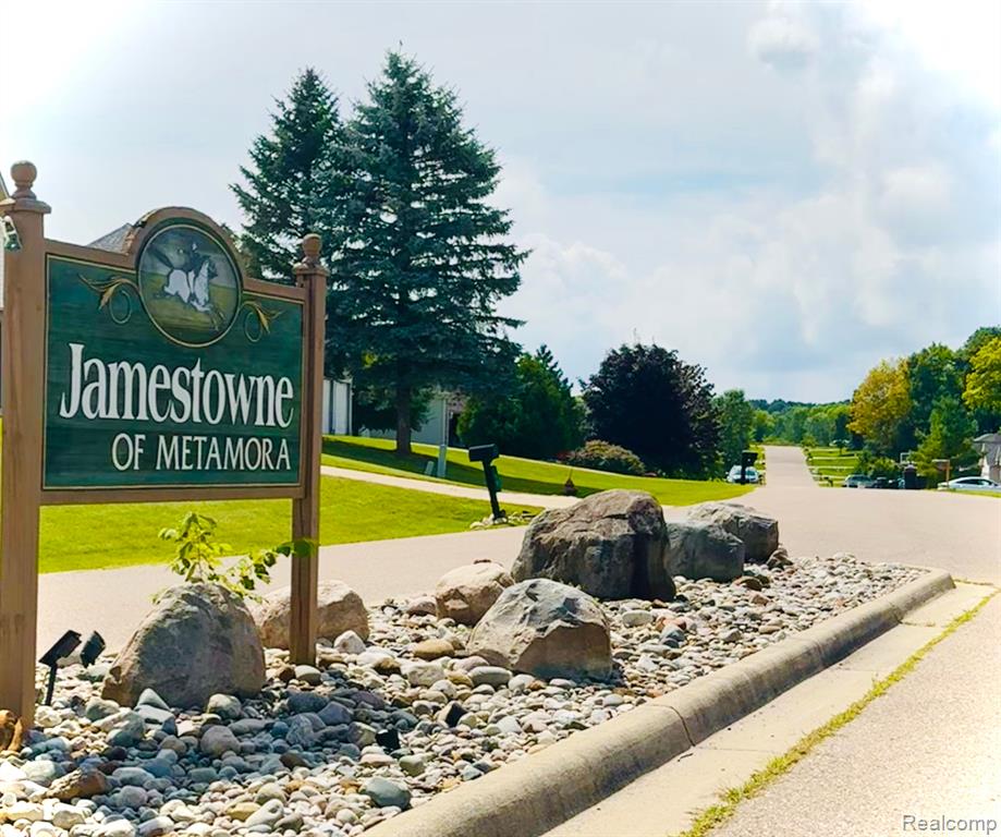 100 JAMESTOWN Drive, Metamora, MI 48455 — Photo 37