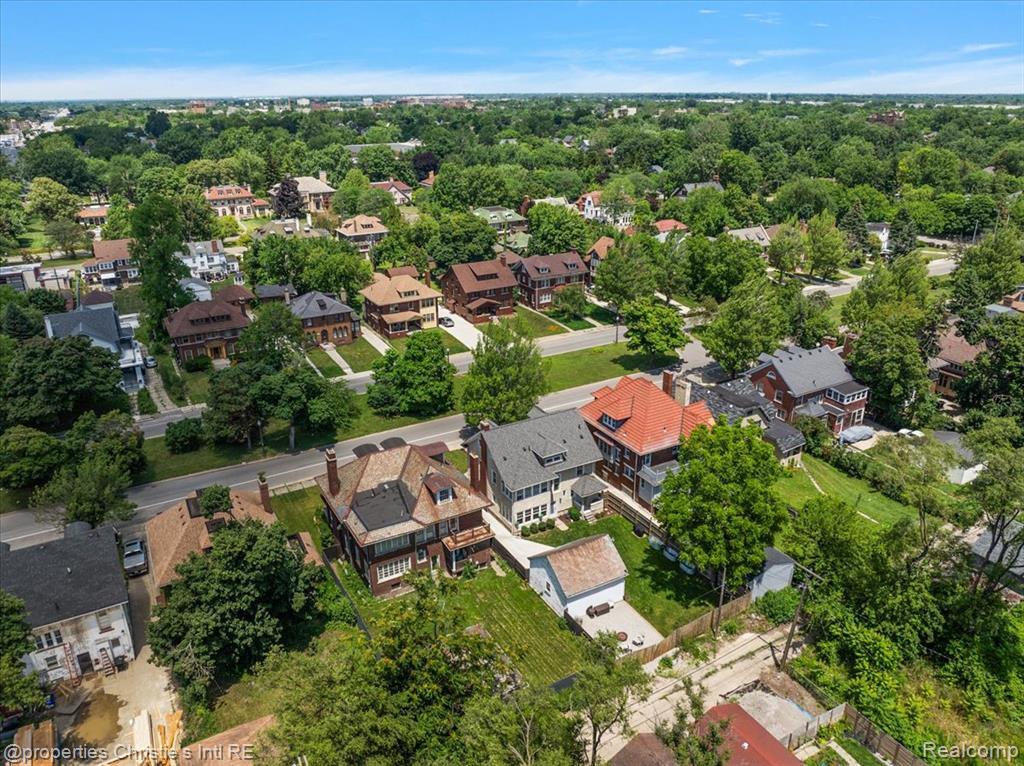 913 Chicago Boulevard, Detroit, MI 48202 — Photo 65