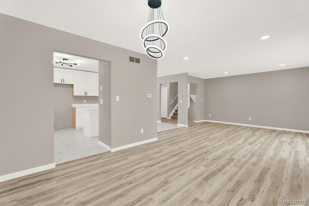 7820 Rampart Trail, Waterford, MI 48327 — Photo 15