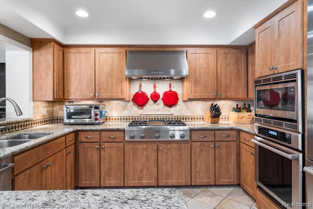 75 S Duval Road, Grosse Pointe Shores, MI 48236 — Photo 11