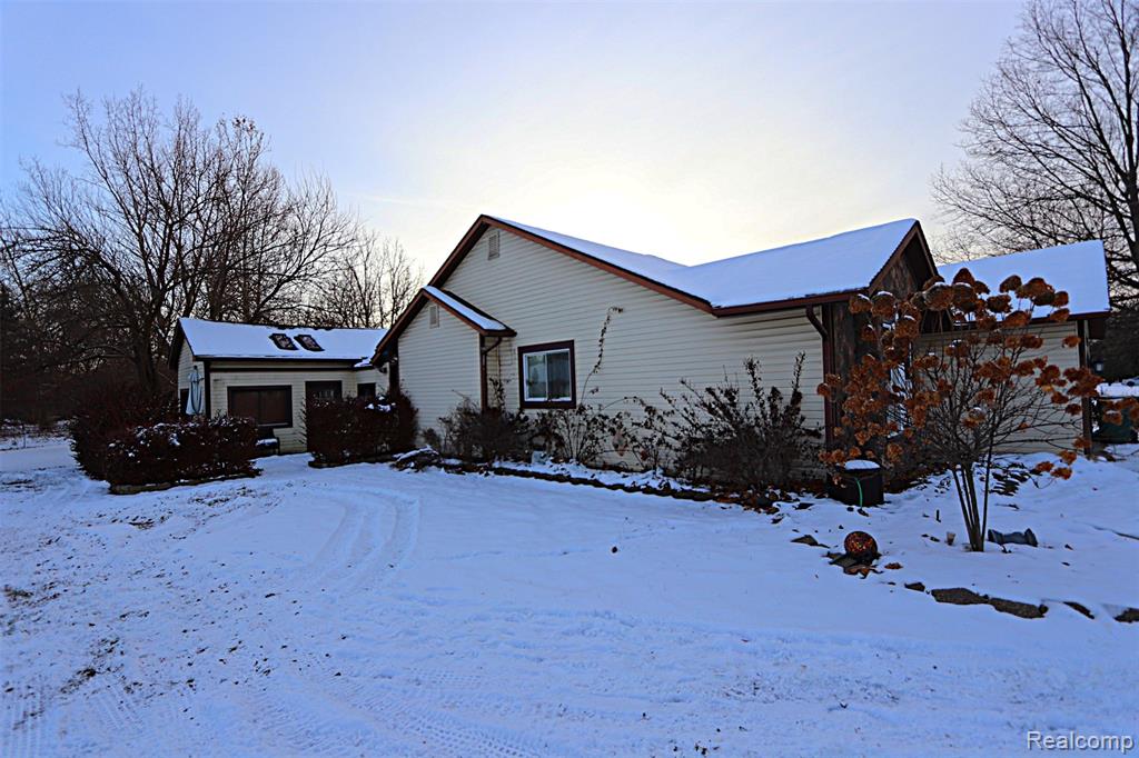 31657 Sibley Road, New Boston, MI 48164 — Photo 3