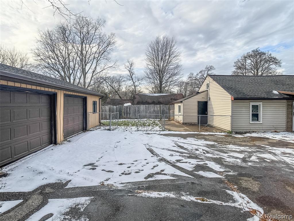 4390 E Mount Morris Road, Genesee, MI 48458 — Photo 16