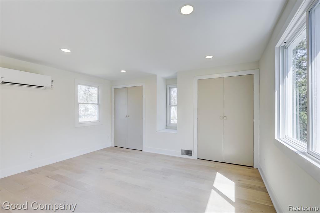 23 Fairwood Boulevard, Pleasant Ridge, MI — Photo 36