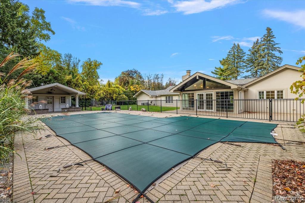 5741 Snowshoe Circle, Bloomfield Hills, MI 48301 — Photo 57