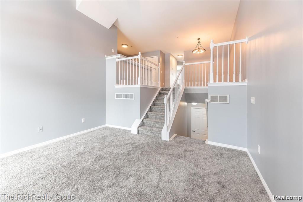 50115 Harding Street, Canton, MI 48188 — Photo 5
