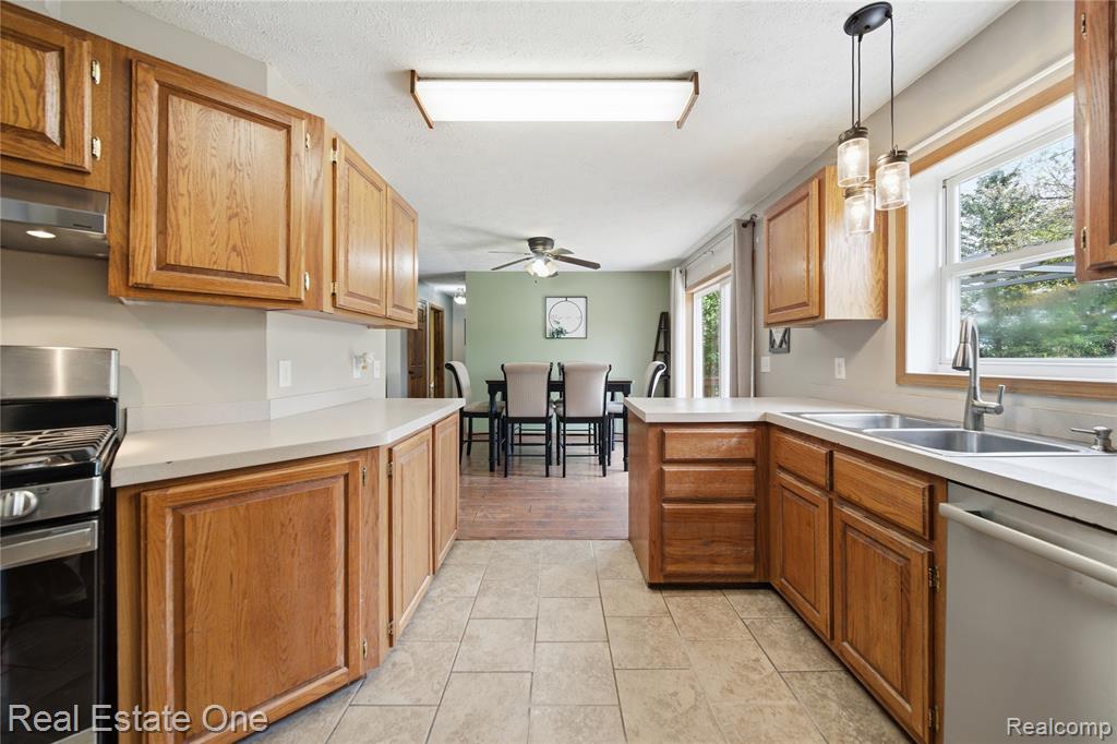 3351 N M 52, Stockbridge, MI 49285 — Photo 4