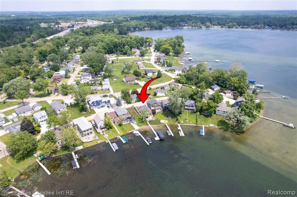 11693 Kenton Drive, Whitmore Lake, MI 48189 — Photo 29