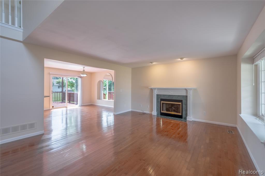 8454 Deer Field Drive, Davison, MI 48423 — Photo 6