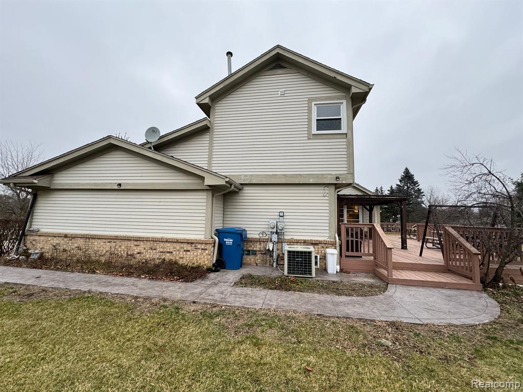 3899 CENTURY Court, Ypsilanti, MI 48197 — Photo 45