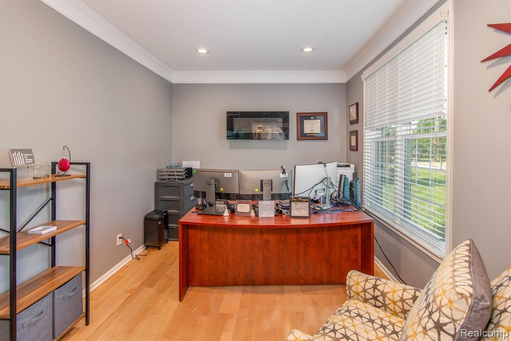 352 ELMINGTON, Canton, MI 48188 — Photo 9