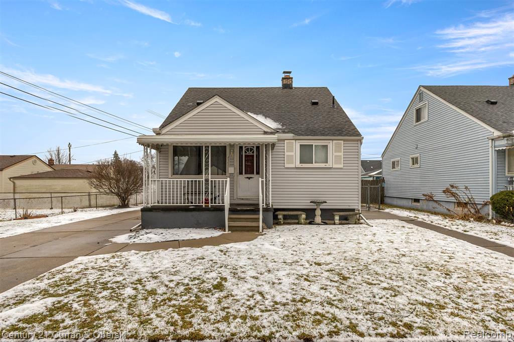 435 Champaign Road, Lincoln Park, MI 48146 — front exterior