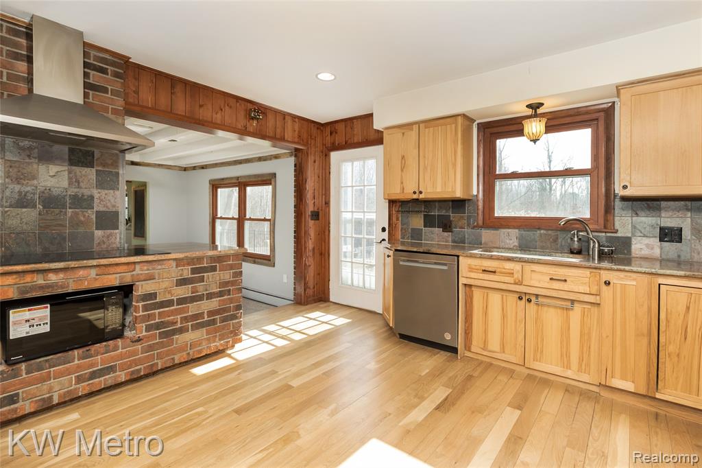 8665 Meskill Road, Columbus, MI — Photo 21