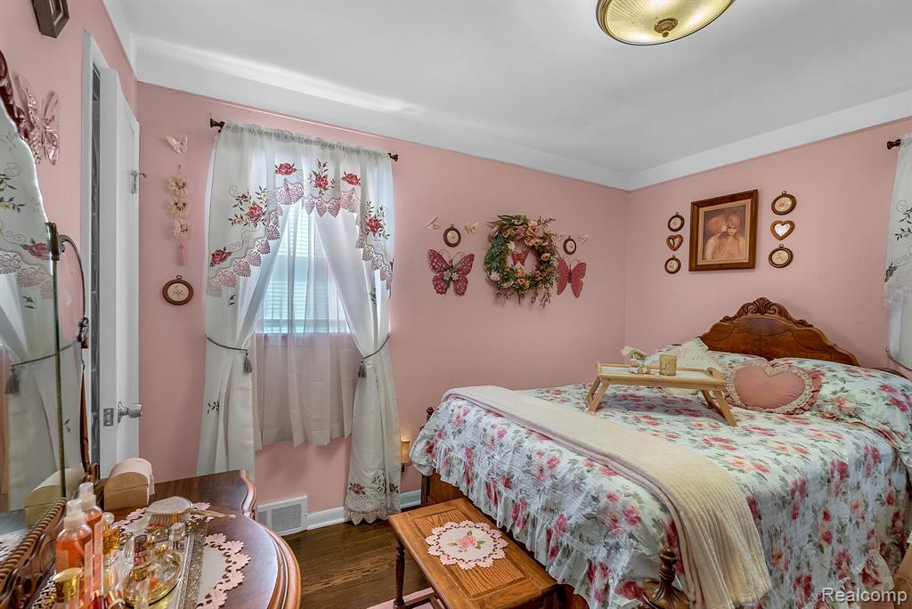 1582 Chandler Avenue, Lincoln Park, MI 48146 — Photo 10