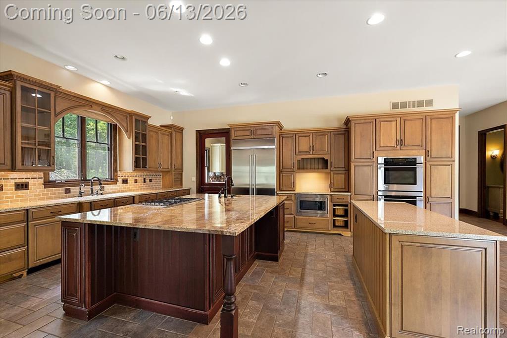 1600 S Hickory Ridge Trail, Milford, MI 48380 — Photo 22