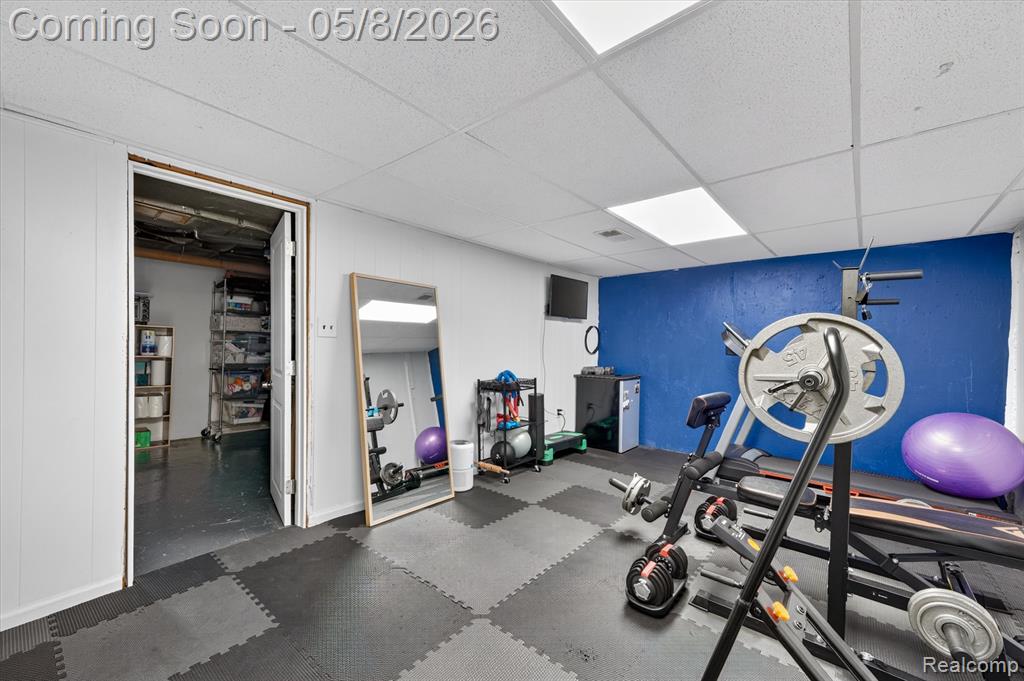 22927 Lakeshore Drive, Saint Clair Shores, MI 48080 — Photo 28
