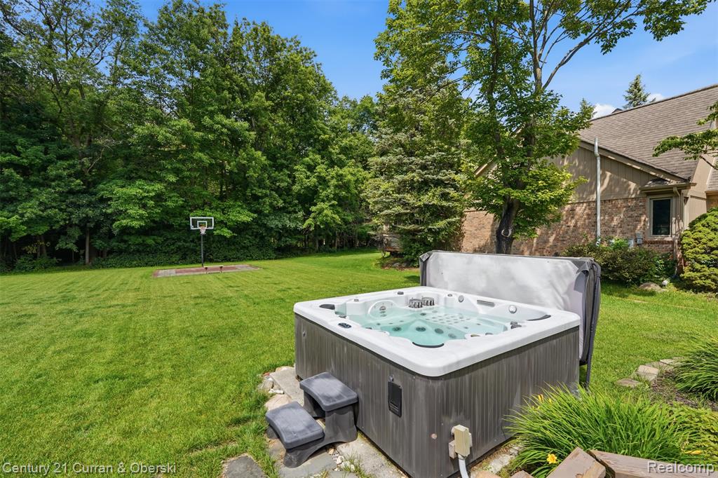 47008 Cider Mill Drive, Novi, MI — Photo 55