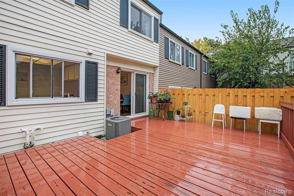 3481 BURBANK Drive, Ann Arbor, MI 48105 — Photo 21