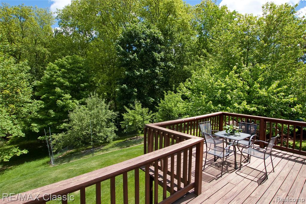 44500 Louvert Court, Novi, MI — Photo 44