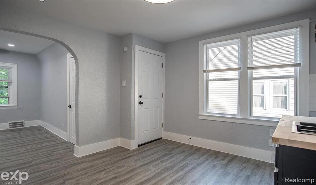 5217 Lakeview Street, Detroit, MI 48213 — Photo 20