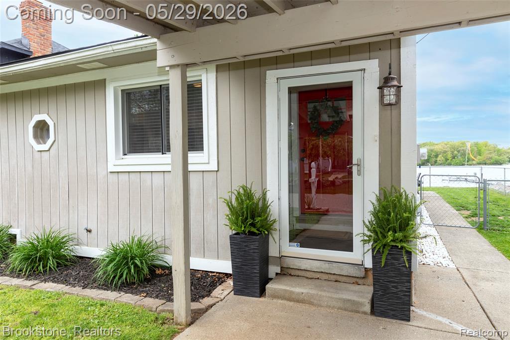 7900 DETROIT Boulevard, West Bloomfield, MI 48323 — Photo 15