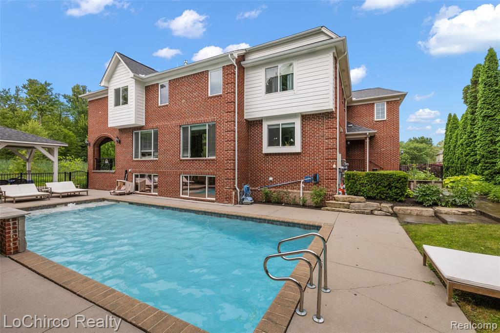 55223 Meadow Ridge Court, Shelby Twp, MI 48316 — Photo 68