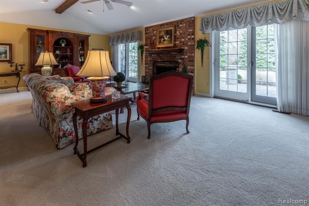 900 DREW Drive, Troy, MI 48098 — Photo 11