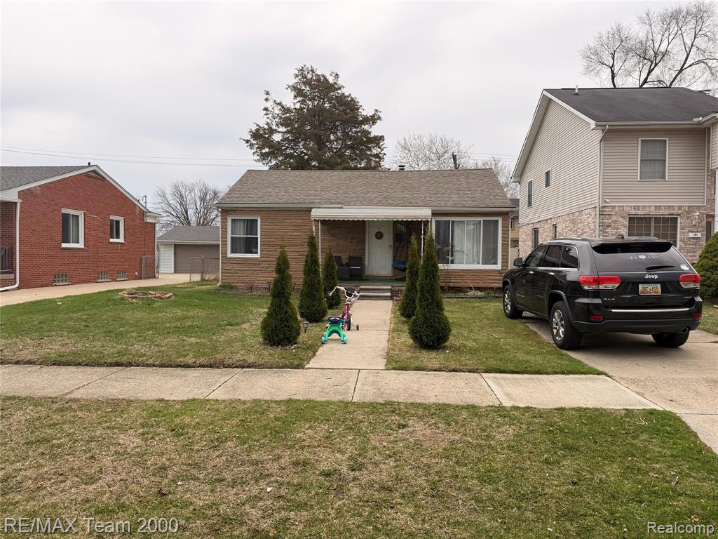 6624 Centralia Street, Dearborn Heights, MI 48127 — front exterior
