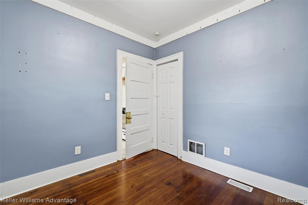 552 Bondie Street, Wyandotte, MI 48192 — Photo 15