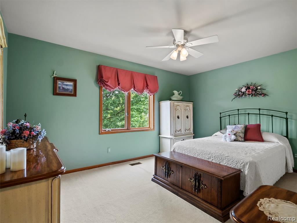 47215 Robins Nest Drive, Utica, MI 48315 — Photo 43