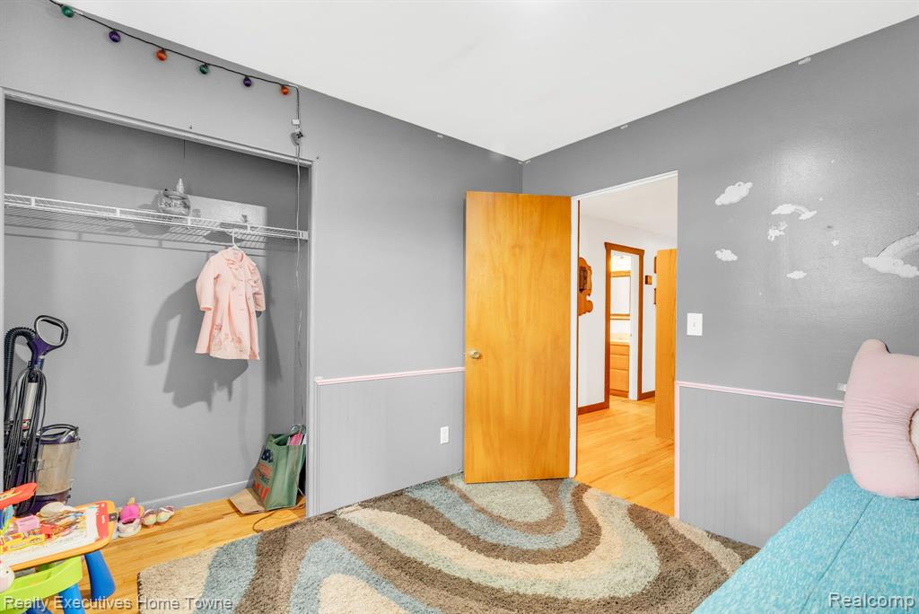 5011 STATE Road, Fort Gratiot, MI 48059 — Photo 32