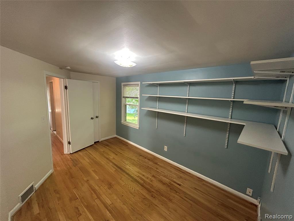 3364 Elder Road, West Bloomfield, MI 48324 — Photo 9