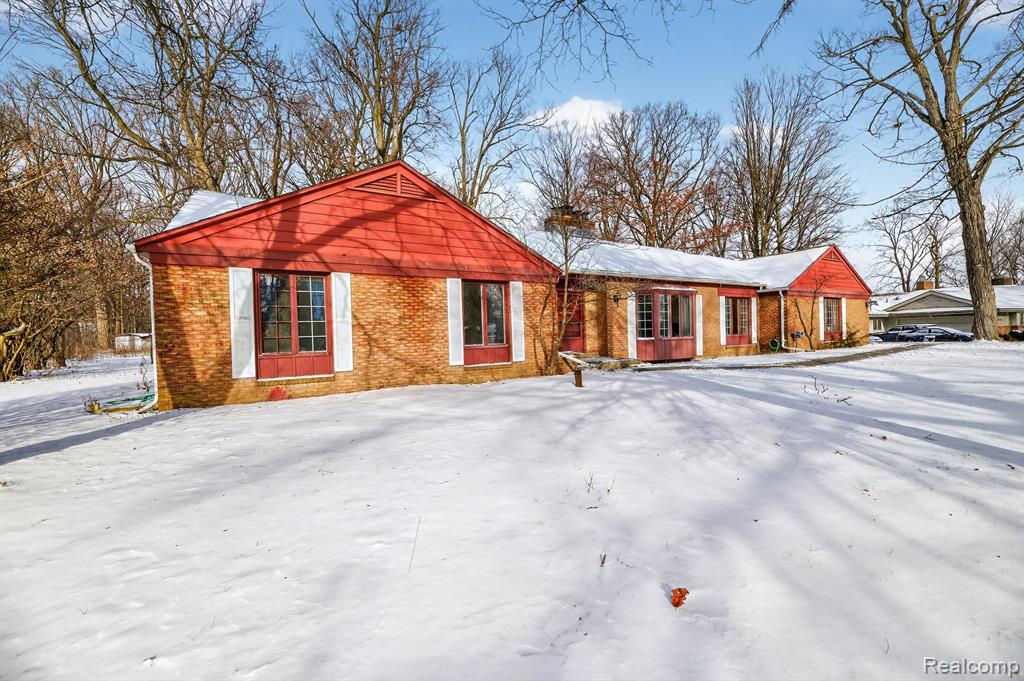 5551 Sugar Bush Lane, Flint, MI 48532 — Photo 3