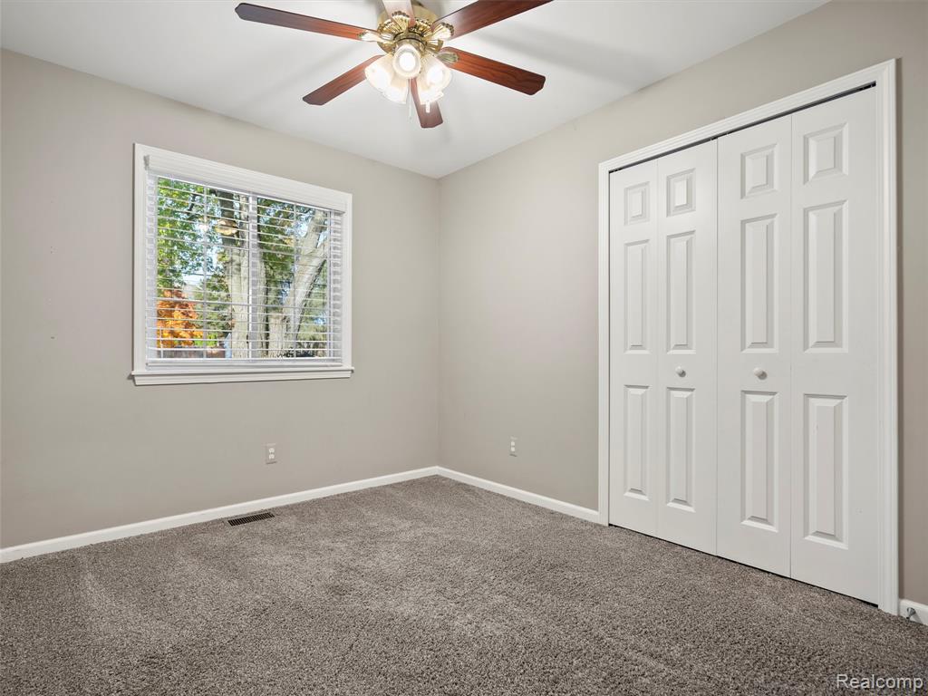 987 FAIRLEDGE Street, Lake Orion, MI 48362 — Photo 19