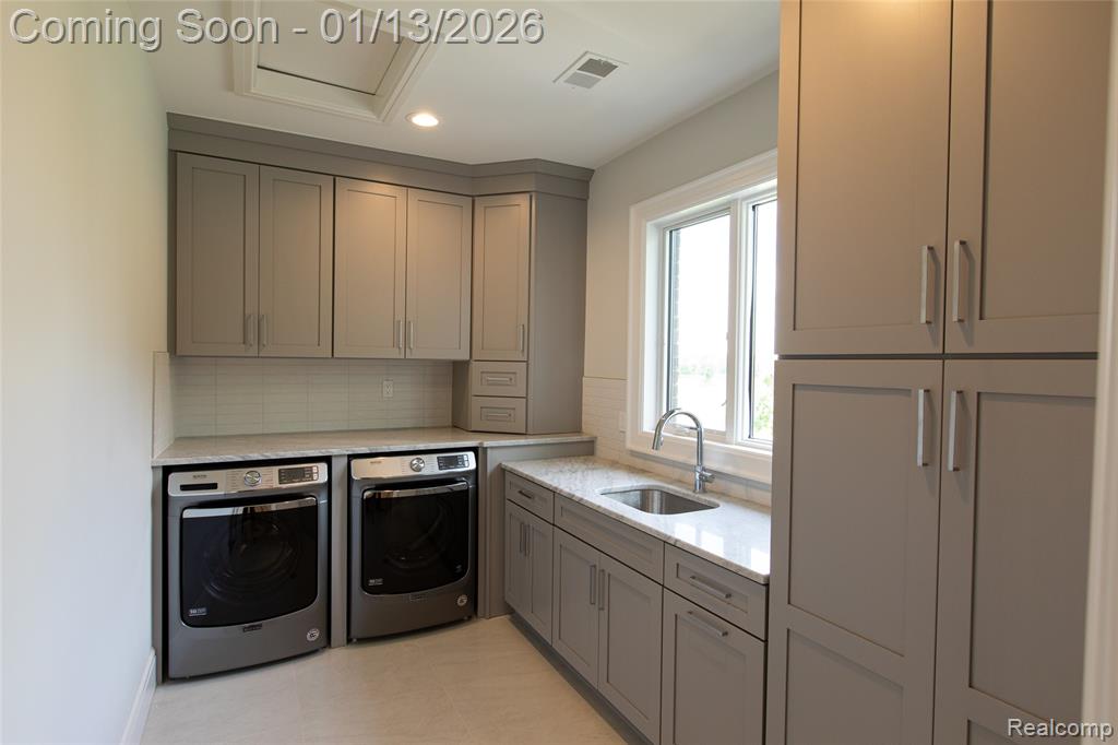 3215 Pompilio Drive, Rochester, MI, 48306