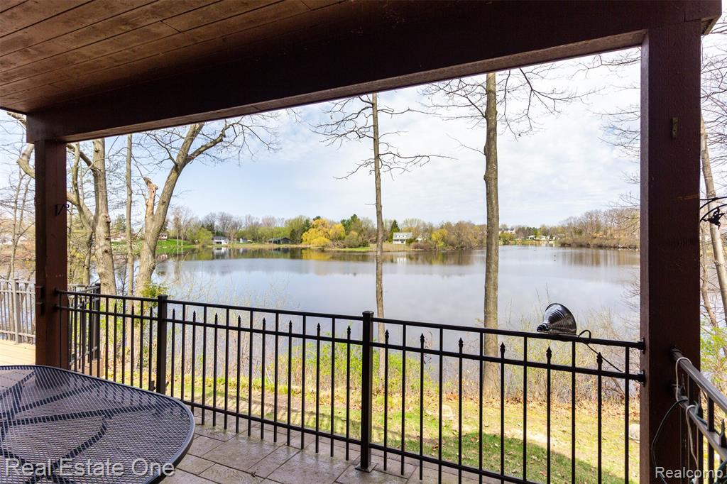 10215 Mill Pointe Drive, Goodrich Vlg, MI — Photo 55