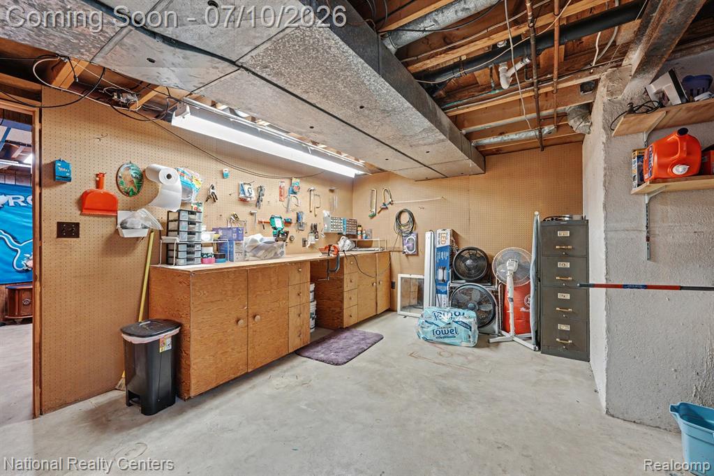 4771 Hatchery Road, Waterford, MI 48329 — Photo 21