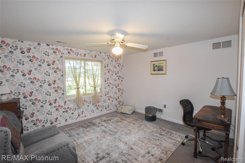 816 Maplewood Court, Brighton, MI 48116 — Photo 38