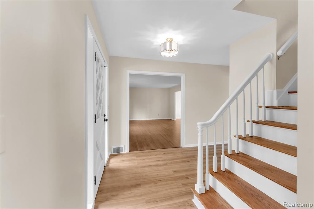 54011 MOUND Road, Shelby Twp, MI 48316 — Photo 5