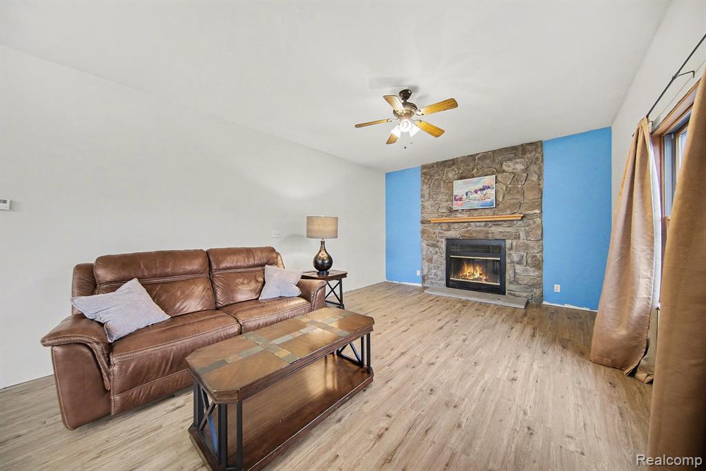 23780 Carleton West Road, Belleville, MI 48111 — Photo 5