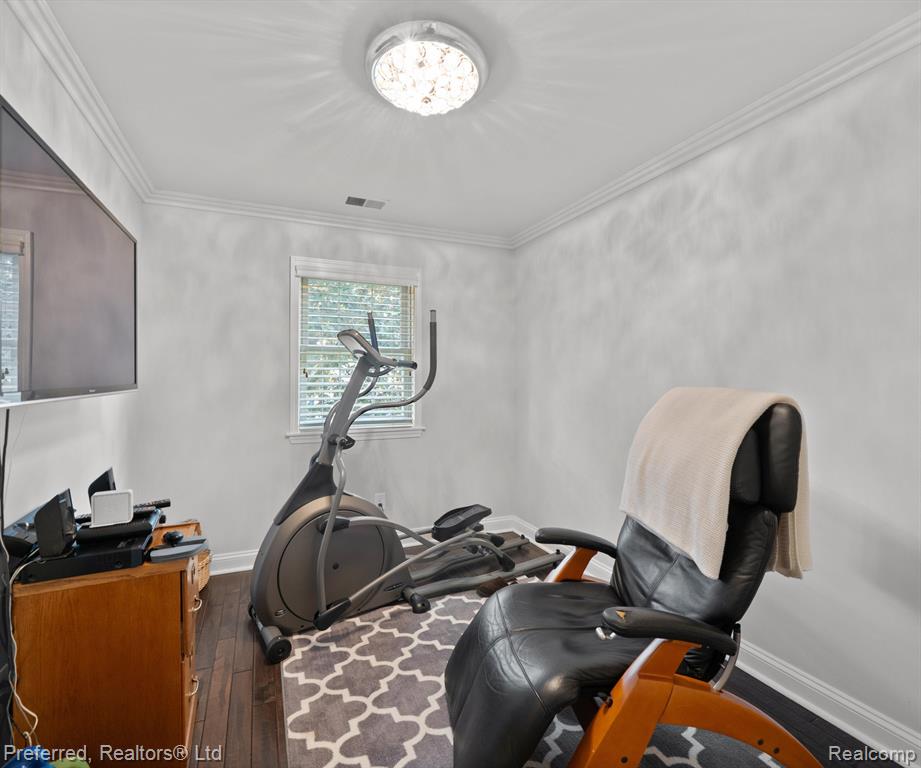 9104 NORTHERN Avenue, Plymouth, MI 48170 — Photo 45